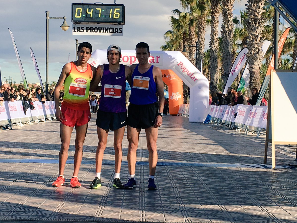 Podium del #15kvalencia. Miguel Ángel Barzola se impone en una carrera con más de 7.000 inscritos