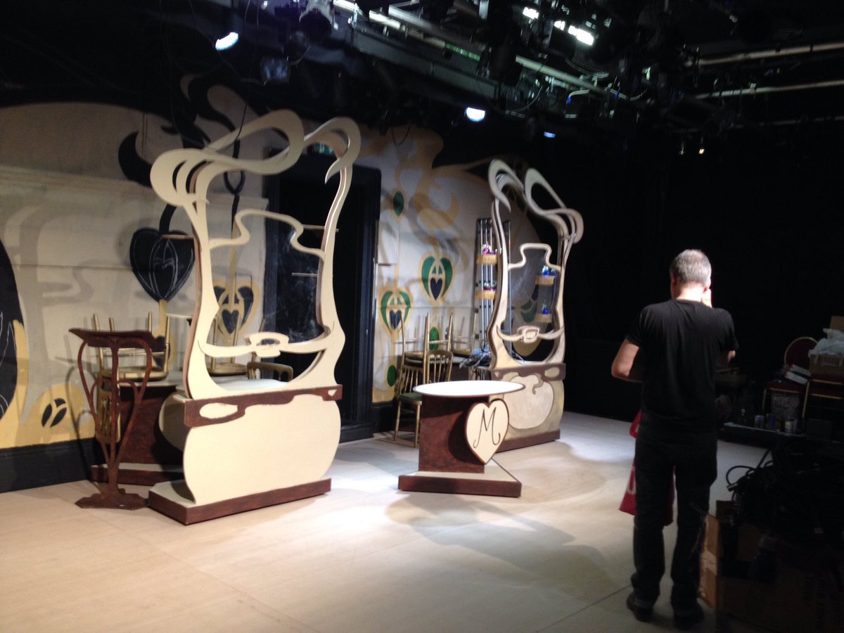 LandorTheatre's tweet photo. Dear friends, we do hope you have your fingers crossed for @SheLovesMeLDN to win the #Offie Award today! #Offies2016 https://t.co/miApOSUBUn