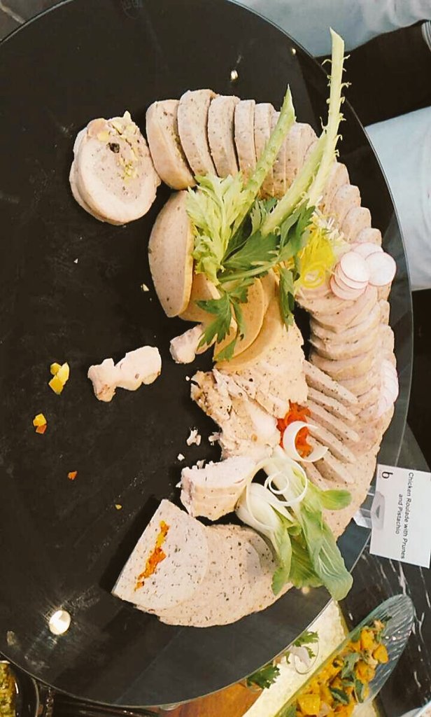 StylishByNature's tweet photo. Head over to @ShangriLaBLR #MightyLunch #BCAFEBLR for amazing spread #Bangalore #Bengaluru #loveit #awesome #yummy https://t.co/UYcqGvnvdY