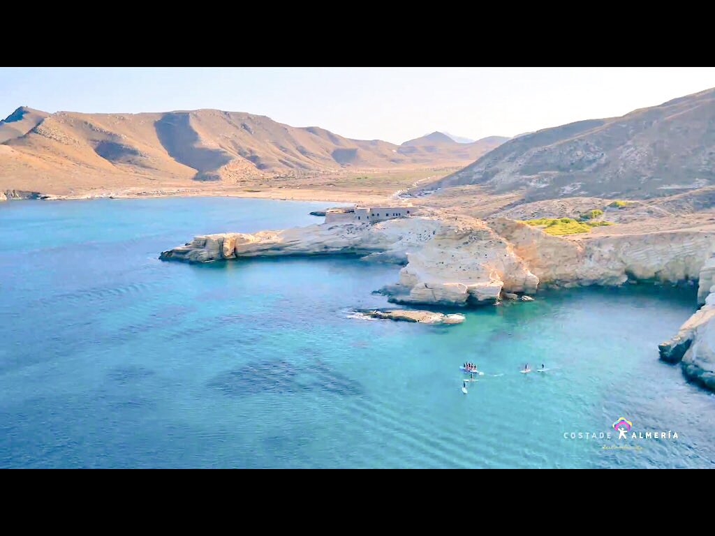 AlmeriaOfficial's tweet photo. Feliz día de Andalucía desde Almería! https://t.co/C4XKOu6HXV