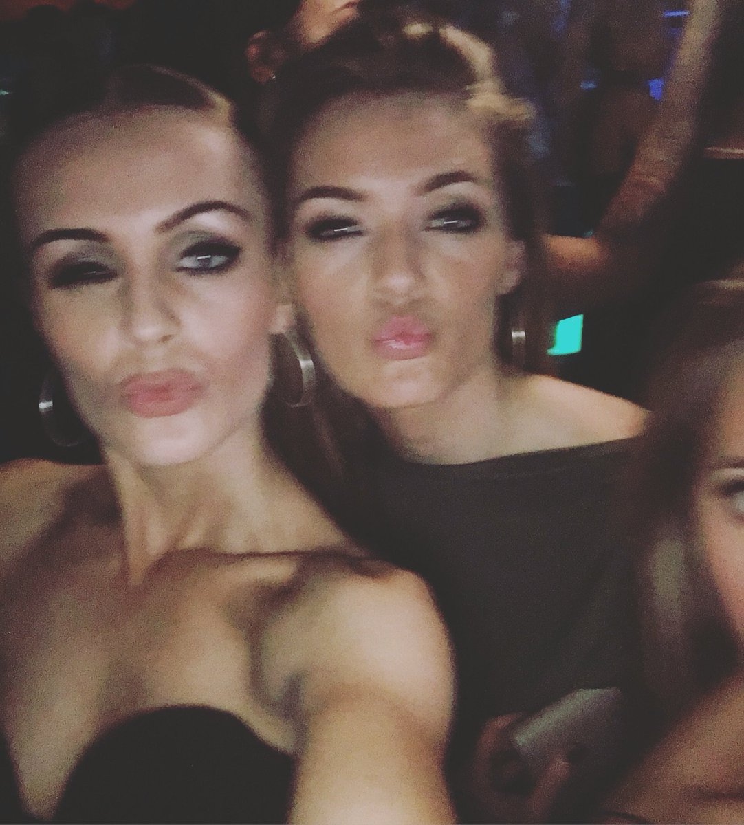 laurenstaples's tweet photo. 💃 https://t.co/7roiJsbI7z
