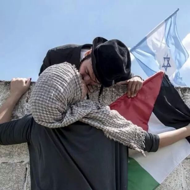 El mundo entero celebra el Día de Andalucía pidiendo paz y esperanza para Siria, los pueblos y la Humanidad. #28F