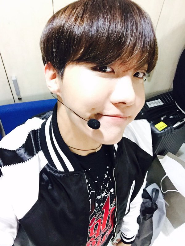 TaehyunyKpop's tweet photo. #houpy https://t.co/hYcymS3RoX
