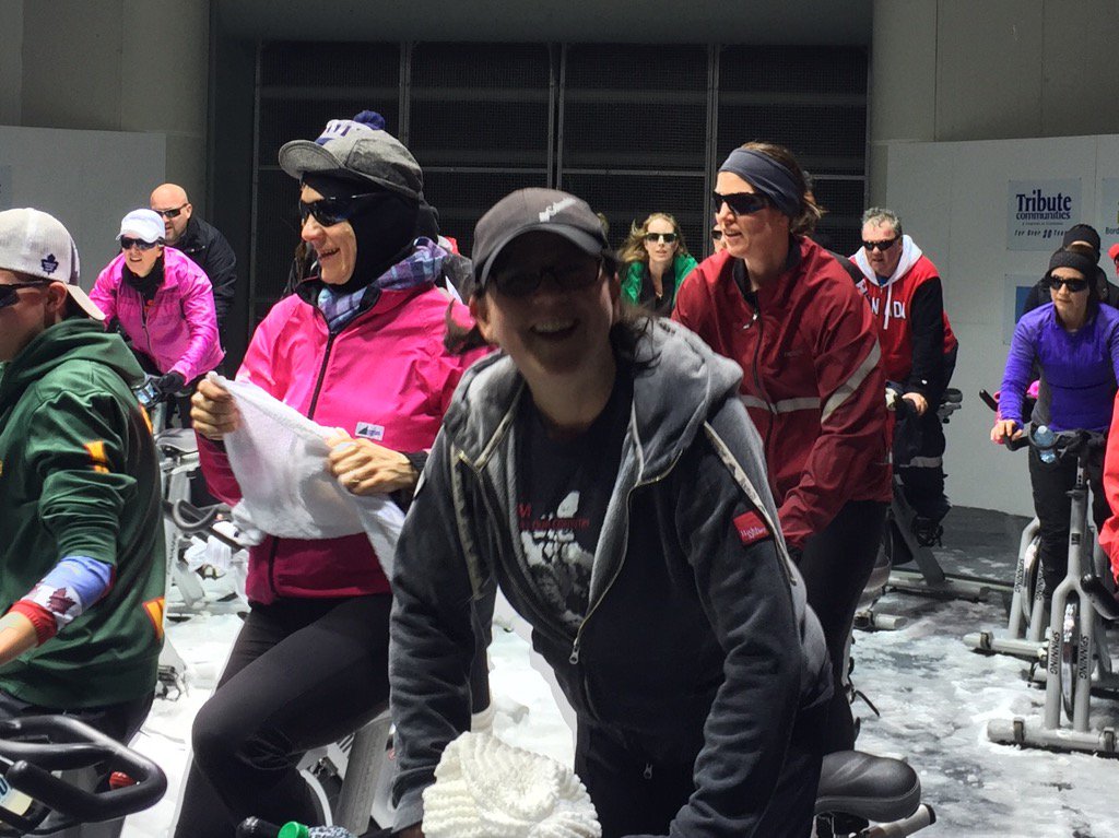 dcsandrax's tweet photo. And then there was wind! @OntarioShores #extremechallenge https://t.co/jG8NvEndW5