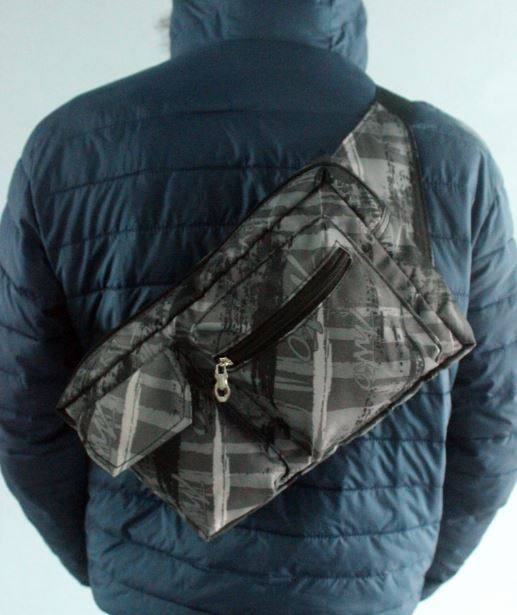 Rolleto_'s tweet photo. Waist Bag IDR 50.000,-
Coldura Grey
30 x18 x 8cm
4 slot ruang
#waistBag #taspinggang
#SaveLocalProduct #Casual https://t.co/c8CD1B65YS