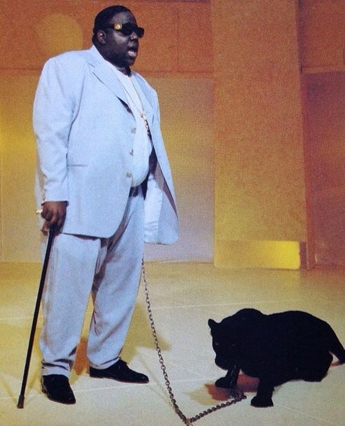 SIREUTHEGR8's tweet image. Negre