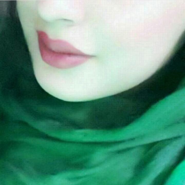 أحقر شعور
لمن تزعل من شخص تحبه وتكله بأي ويرد عليك
بأي 
تعال وين♥بأي مال خالتك
ولك أحبك♥♥