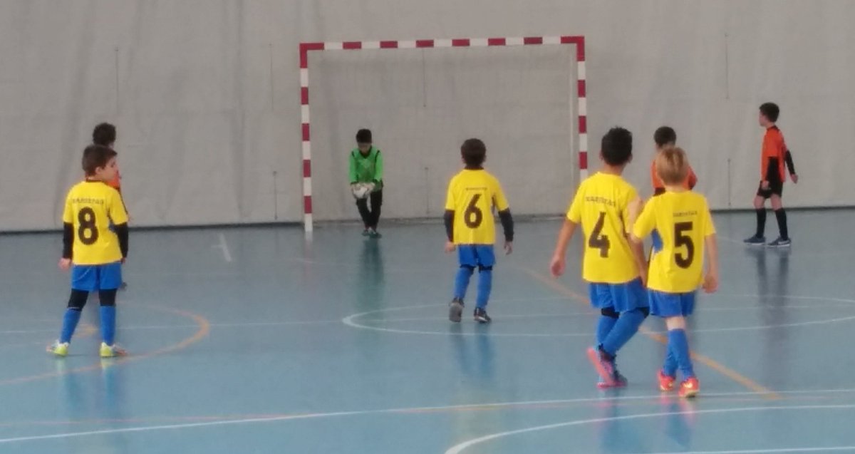 LIGA PREBENJAMIN: otra jornada más con los peques y otra jornada má con un gran ambiente en las gradas.