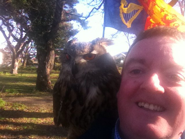 Priestley4AM1's tweet photo. #sundayselfi with Angel the Owl.
Owlfie! https://t.co/Po628C0tem