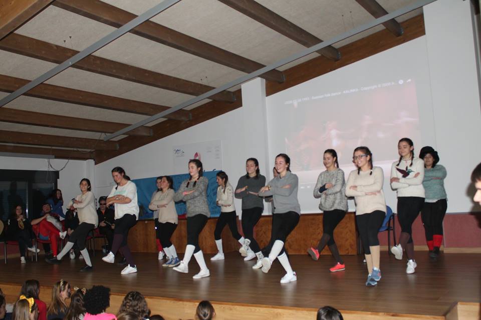 marchainma's tweet photo. El sábado 20 de Febrero celebramos la dormilonada de @marchainma. ¡Mirad los bonitos bailes de 1º a de la 4º ESO! https://t.co/QLKDXaG4Sm