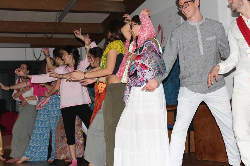marchainma's tweet photo. El baile de quinto y sexto gustó mucho entre los participantes. Enhorabuena marchosos ¡Todos lo habéis hecho genial! https://t.co/4DJmYVPi0p