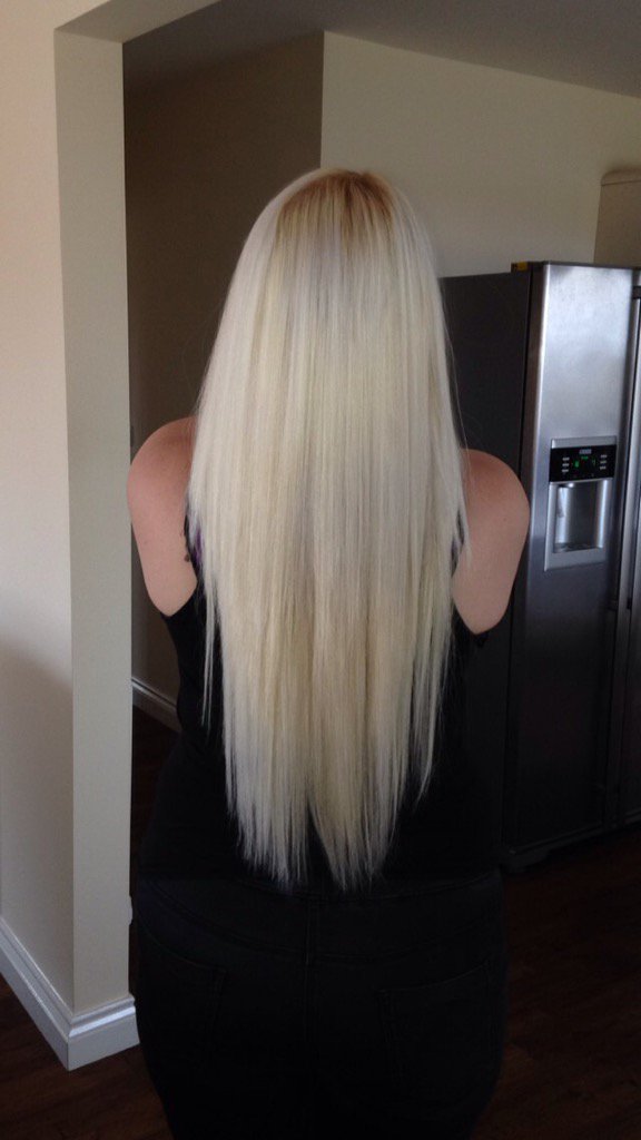 CharlotteRose79's tweet image. Loving my #sticktip hair extensions #blonde #long #love 😍