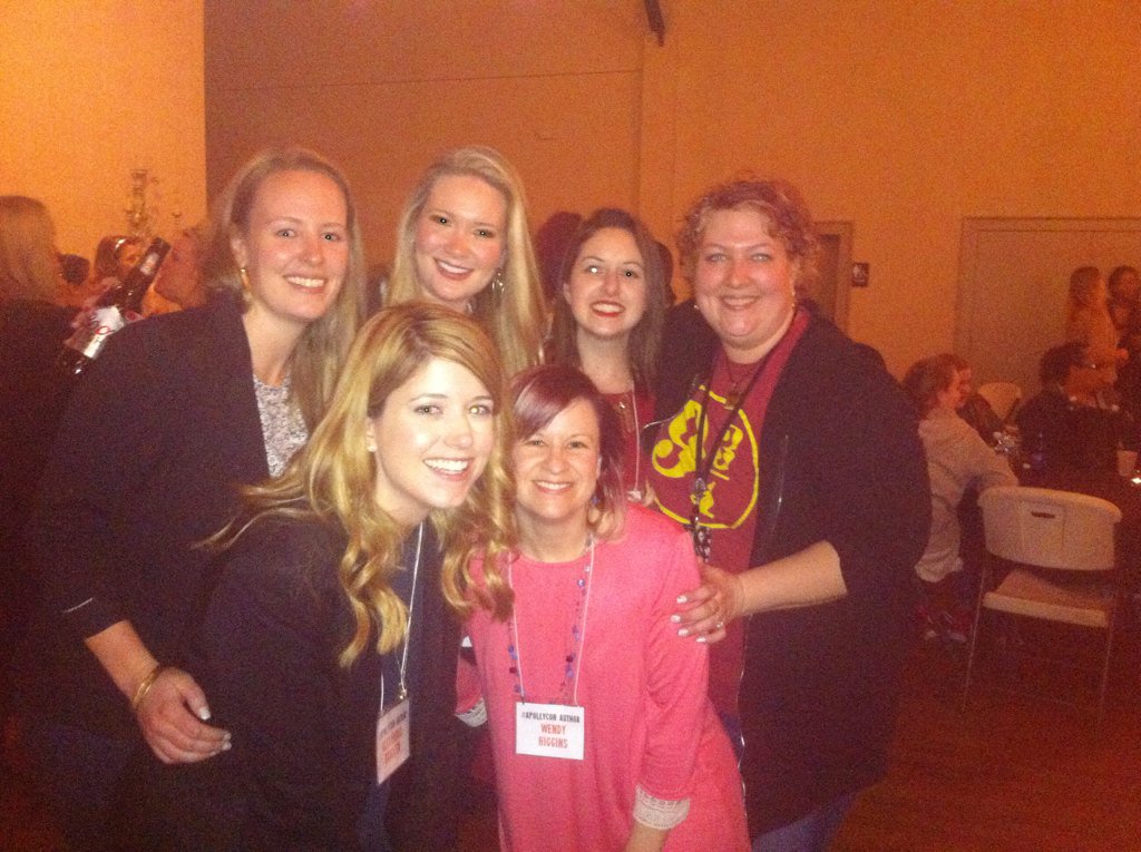 VickiHaid's tweet photo. @ApollyCon @alexbracken @SJMaas @Wendy_Higgins Fun times at #ACON16 https://t.co/vBn9iDY0rb