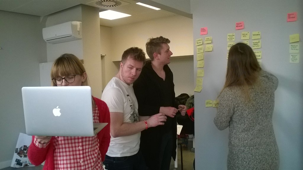 SZJams's tweet photo. @JamLochau thank you for very inspiring Skype.  great job! 😁  we're so motivated! Hugs for Flo😍  #gsjam #SZJams https://t.co/DrTz3M294m
