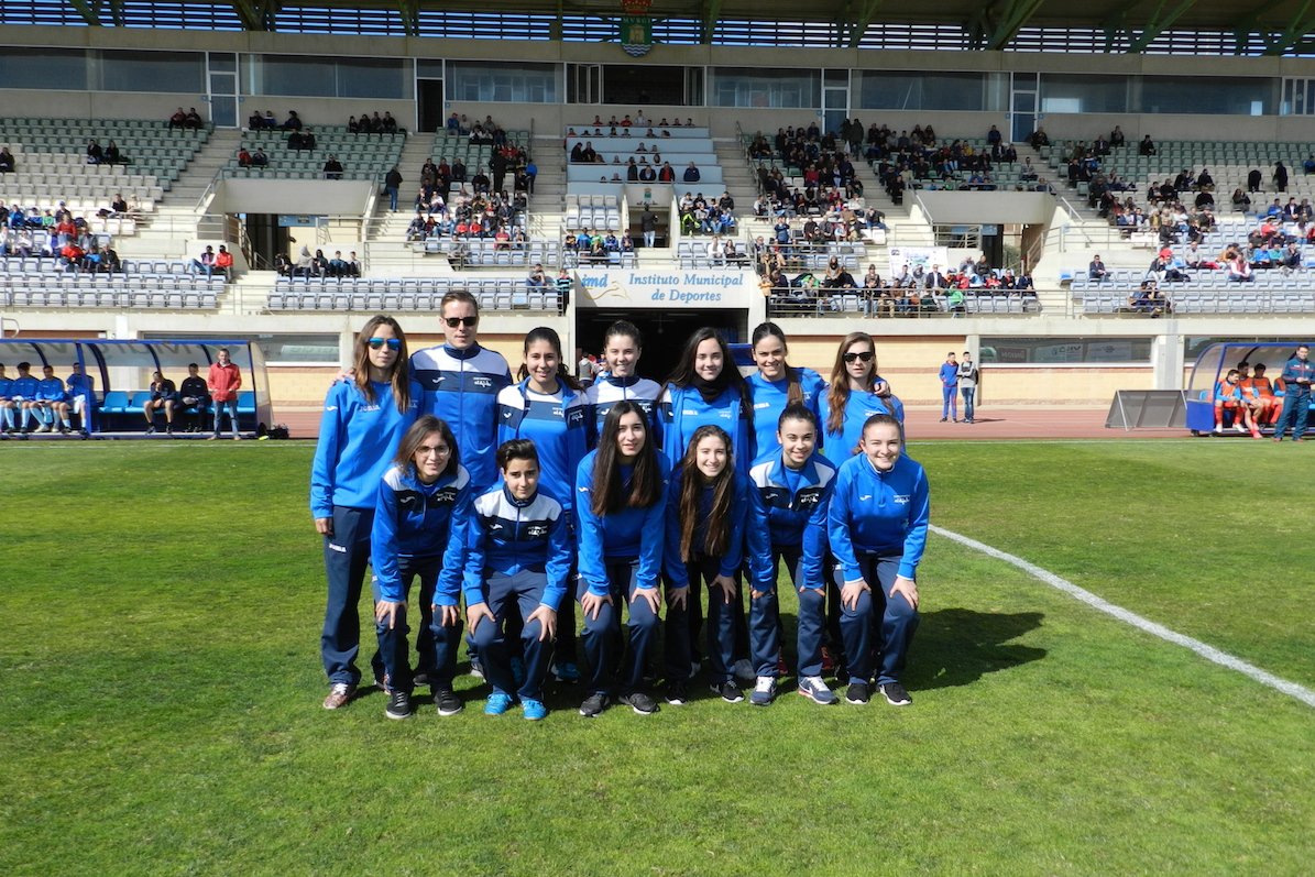 deporteselejido's tweet photo. Homenaje al @CDEjidofsf con saque de honor y pasillo del @CD_EJIDO a las campeonas ejidenses. https://t.co/L4XC0Yn4pA