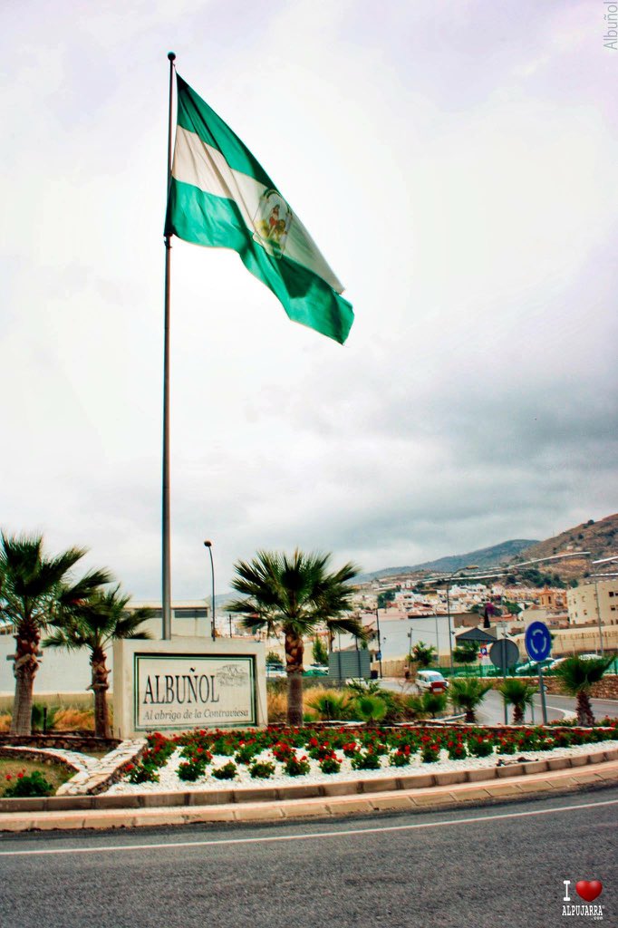 ¡FELIZ DÍA DE ANDALUCÍA!
#Alpujarra 
#DíadeAndalucía #28F #ILoveAndalucia #ILoveAlpujarra