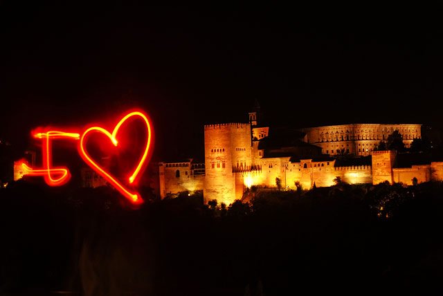 28 de febrero: hoy es un día grande! #FelízDíaDeAndalucía! / February 28th: today's a big day! It's Andalucía's Day!