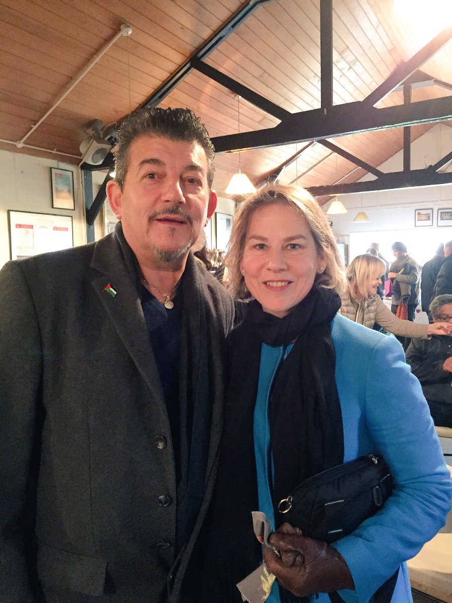 tania_mathias's tweet photo. Come to Bushy Park - @DavidAdamsFund Charity Cricket match. Here's the 1st bowler @JohnAltman4Real 'Nasty Nick'. https://t.co/sJZ5okiTsi