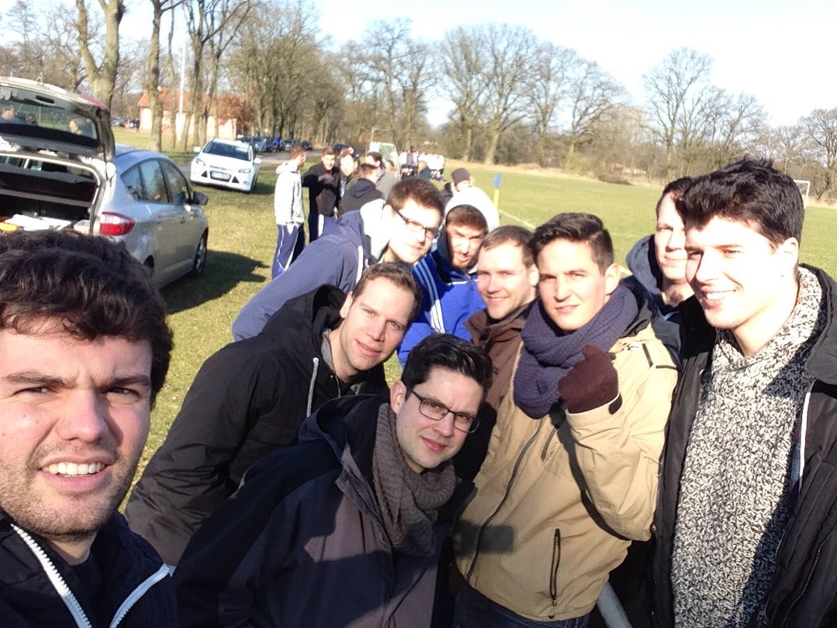 HeliBalance's tweet photo. Heute geht's los! Punkte sammeln gegen den Abstieg. #sechsnullsechsnull #daumendrücken #blauweißgegendenabstieg shar https://t.co/rT5ziApgSa