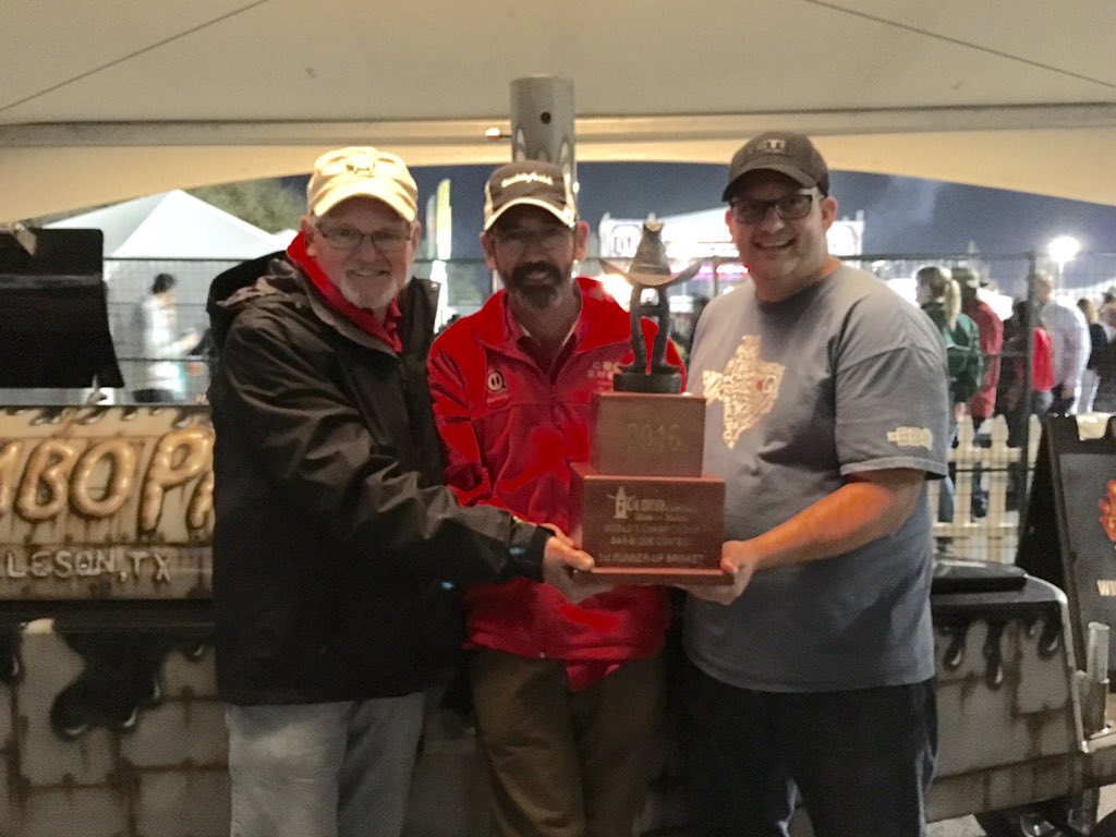 tuffystone's tweet image. 1st runner up #Brisket - great assist @BBQsnob #HoustonRodeo Many thanks to @snakeriverfarms - making memories