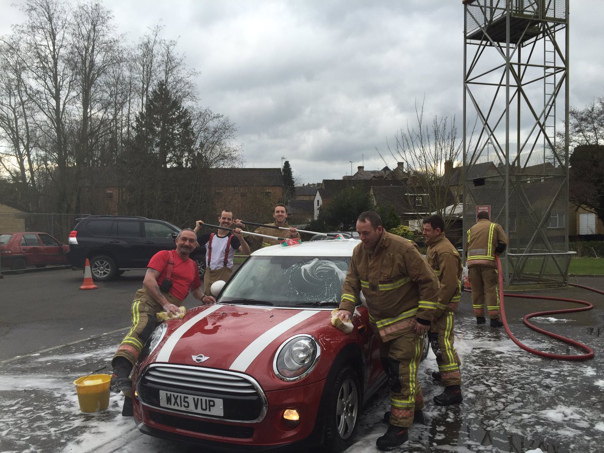 HistoryMFS's tweet photo. TURNOUT: Standby Chippenham/AFA Melkshsm/Standby Chippenham Tetbury in Malmesbury so putting them to good use https://t.co/X4ErU3ifnV