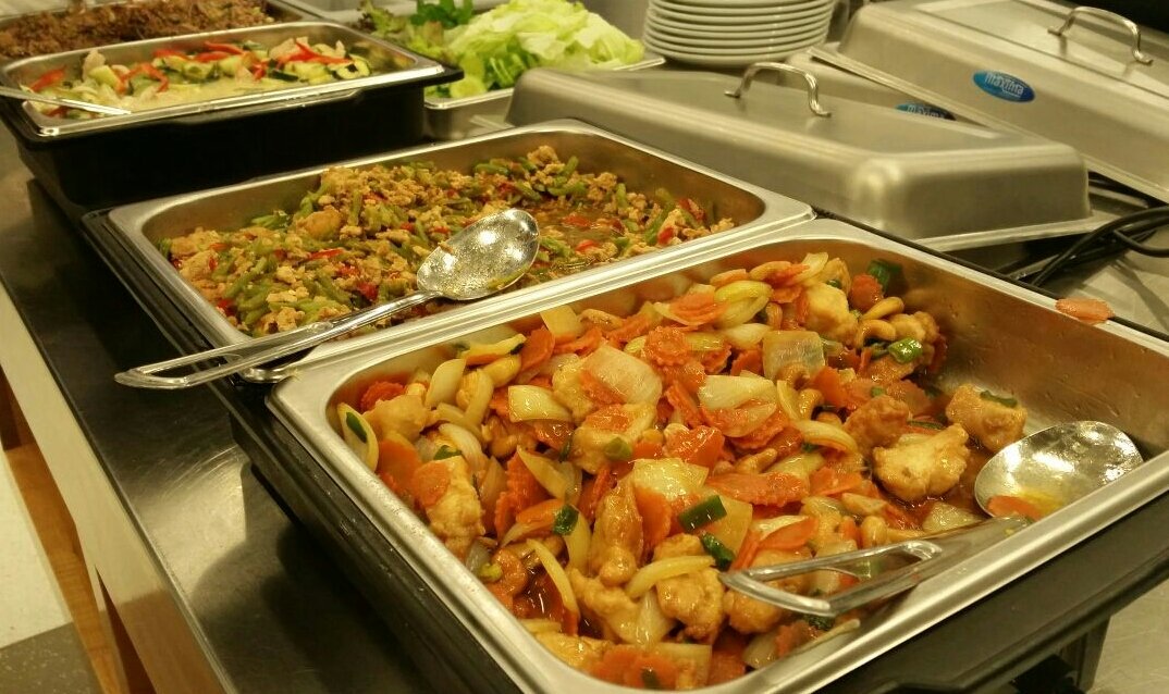 met_oh's tweet photo. Buffetten, Overwerk maaltijden, Kookpresentatie, Verjaardagen, Afhaal maaltijd en andere feestjes www.kokenmetoh.c https://t.co/6QvJ9fcZXT