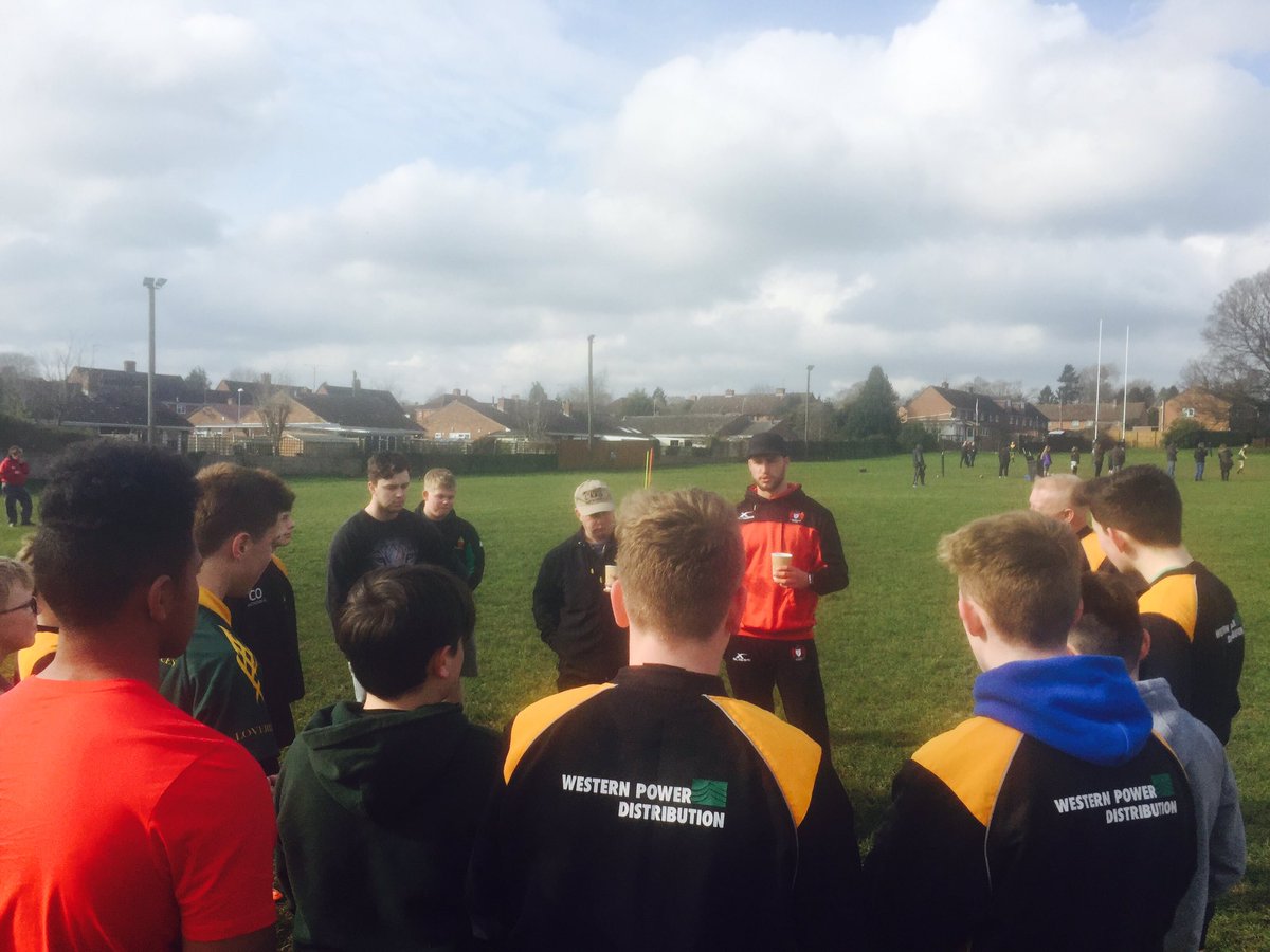 Thank you for the hospitality <a href="/NewentRugbyClub/">Newent Rugby Club</a>, great morning delivering our GRInLocalClubs Programme! <a href="/bmeakes/">Billy Meakes</a>