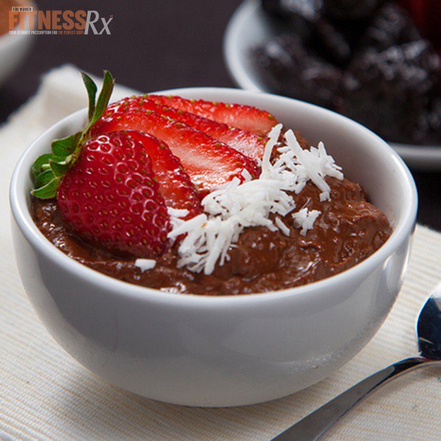 CHOCOLATE Strawberry Avocado MOUSSE: Rich, Creamy &amp; LOADED w Fiber &amp; Protein! Get the RECIPE bit.ly/1XSQoDO