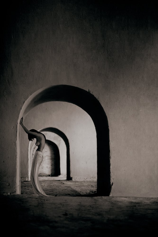 enkil_'s tweet photo. Mecuro B. Cotto – Curvas y Espacios #photography #TenYearsBlog #post2011 #10AñosDeBlog https://t.co/iLr1qFyGLL https://t.co/uLP0Wo88FN