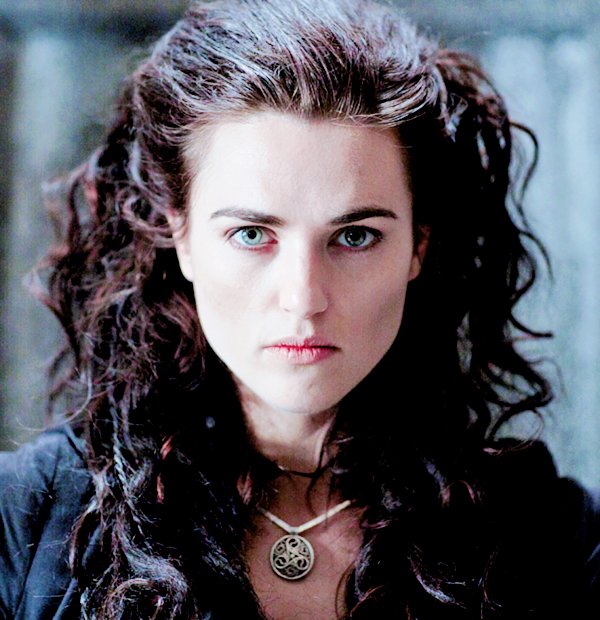 rtfictionalbae's tweet photo. morgana pendragon • bbc merlin https://t.co/AokPtRSZJQ