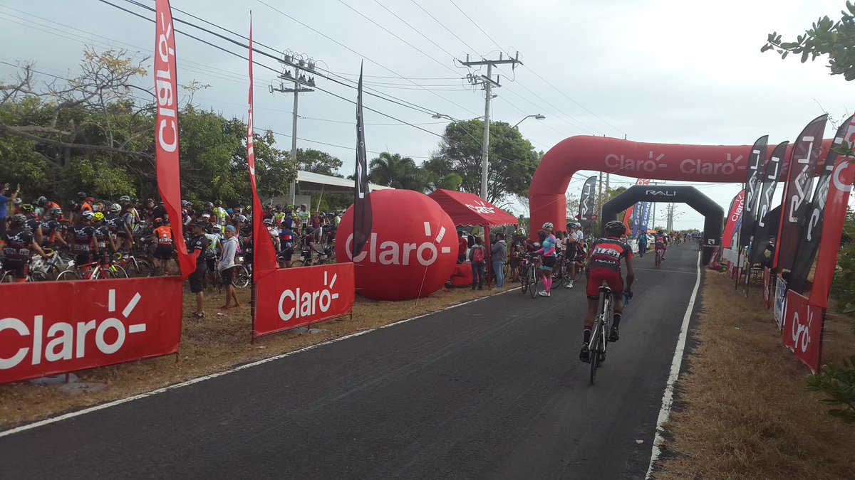 NTYResort's tweet photo. Listos todos en sus marcas..Hoy hasta al mediodia Circuito Rali Punta Chame-NitroCity. Banda en Vivo @SuperDeportes https://t.co/3U3LkvQCU6