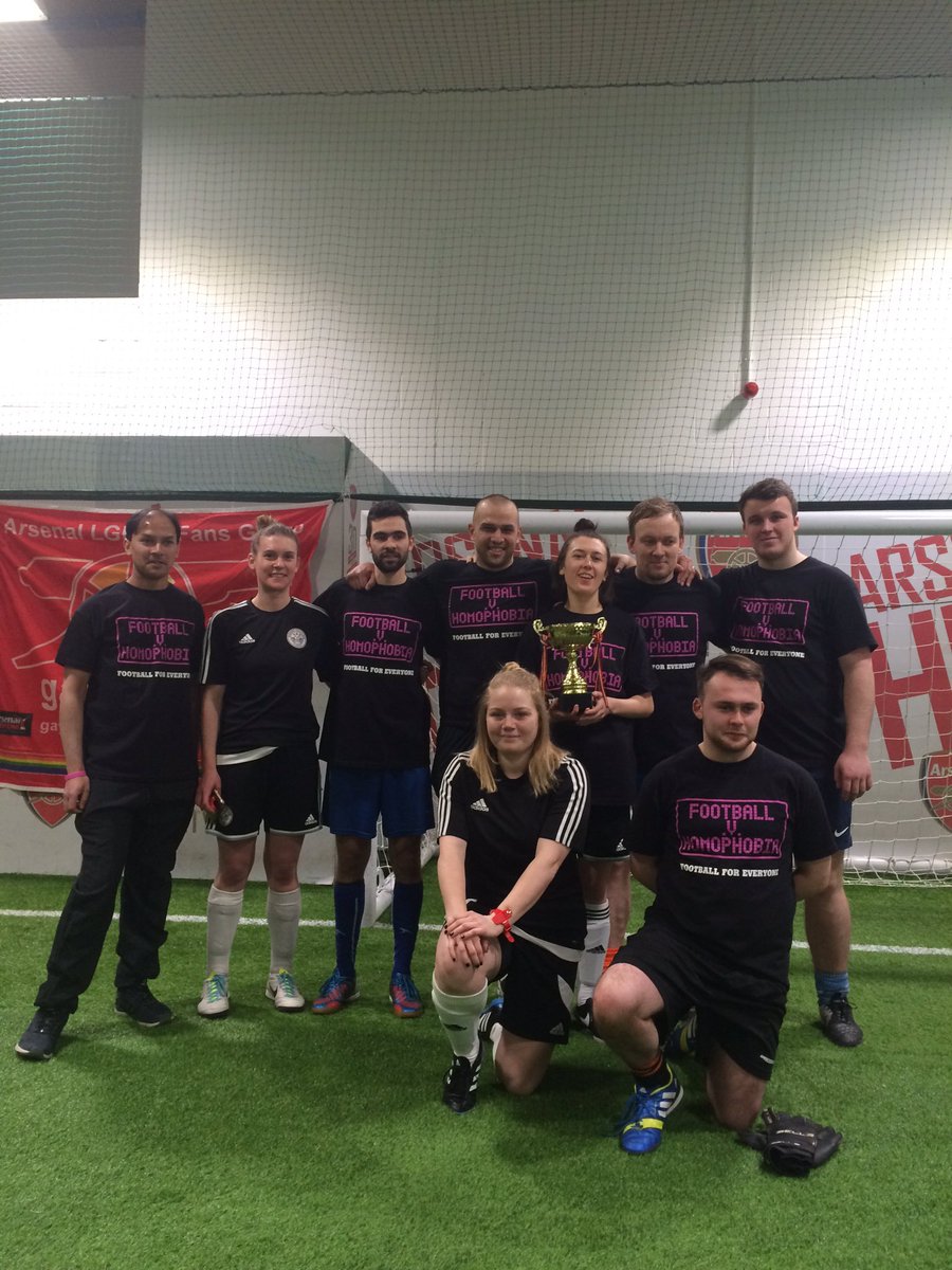 .<a href="/FvHtweets/">FootballvHomophobia</a> celebrate the end of its Month of Action by winning the #FansForDiversity tournament: