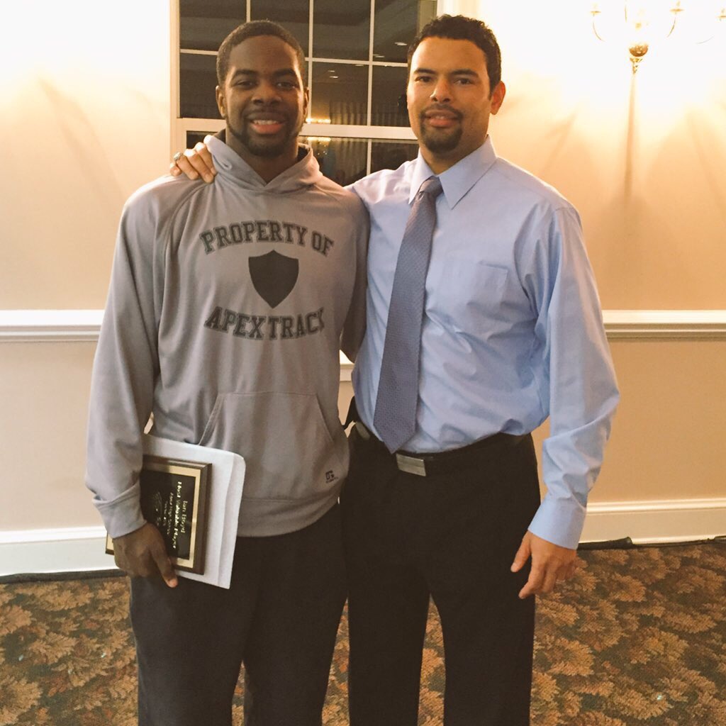My Boy Ian finishes his AMAZING #Apex career with 2,128 points
Congrats👏🏽
#ProudCoach 💯
#ApexBasketball #Family 🏀