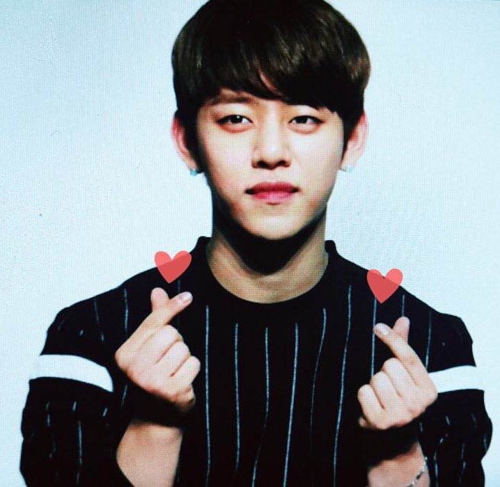 robinlst's tweet photo. @BAP_Daehyun 대현아 오랜만이에요! 잘지냈어요? 나는Young, Wild &amp; Free 부산 팬 사인에서 당신을 보고 너무 행복했어요. 당신이 내 선물을 좋아해요 너무 행복해요😚 보고싶다! 사랑해요❤️ https://t.co/7wkwmXkFrd