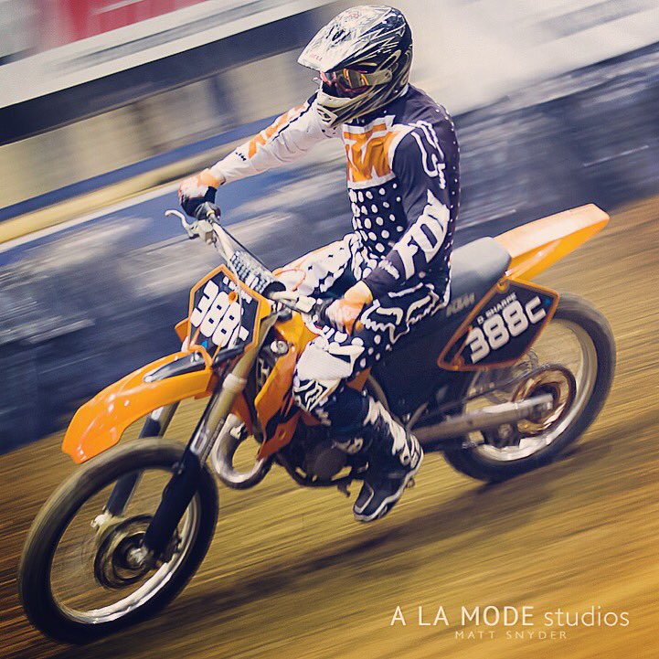 _Matt_Snyder_'s tweet photo. A few #panning shots from Saturday at @summitindoormx | #omxa #officalmoto #dailymxpics #motolife #supercross https://t.co/WjqRIGjHGt
