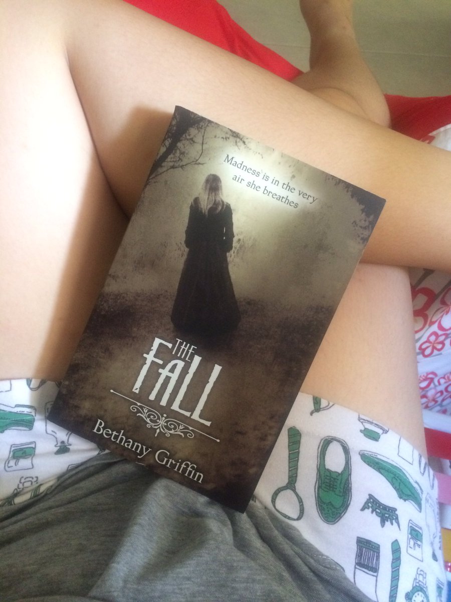 inupimylove's tweet photo. just finished reading The Fall by @_bethanygriffin within two days! thrilling and terrifying but amazing! ✨💕 https://t.co/4omVuYR4ZP