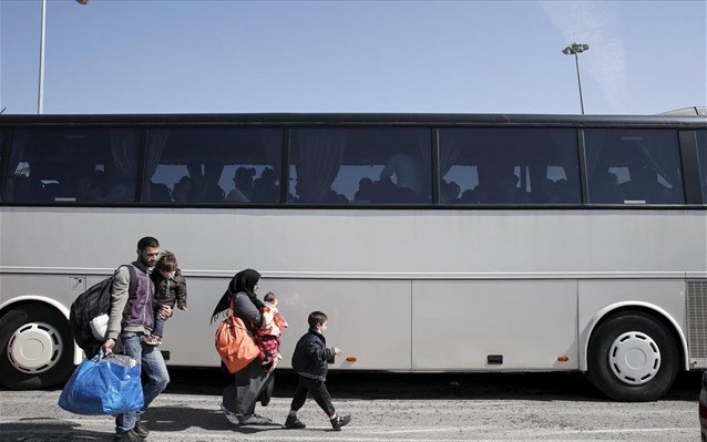 solidaritygr's tweet image. Επταήμερο «φωτιά» για #προσφυγικό – πολιτικές εξελίξεις.
people-solidarity.com/el/2016/02/28/…
#Ελλάδα #Συρία #Μετανάστες #ΕΕ