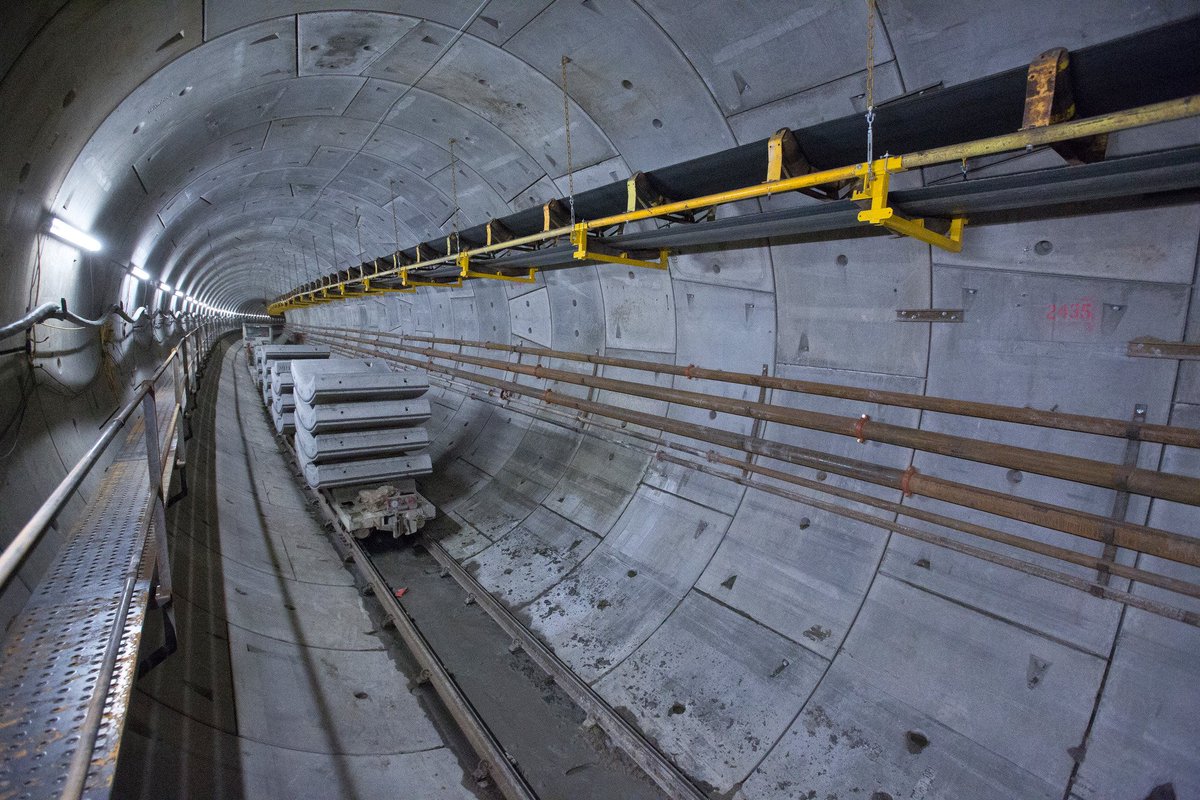 ICE_engineers's tweet photo. .@Crossrail launches Learning Legacy website - access resources &amp; learn lessons from project https://t.co/GguYEnpaZ1 https://t.co/qavdyzhE8R
