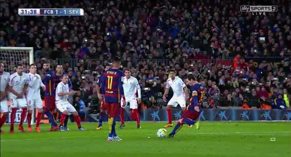Lionel Messi has reached 30 goals in all comps for Barcelona for the 8th season running