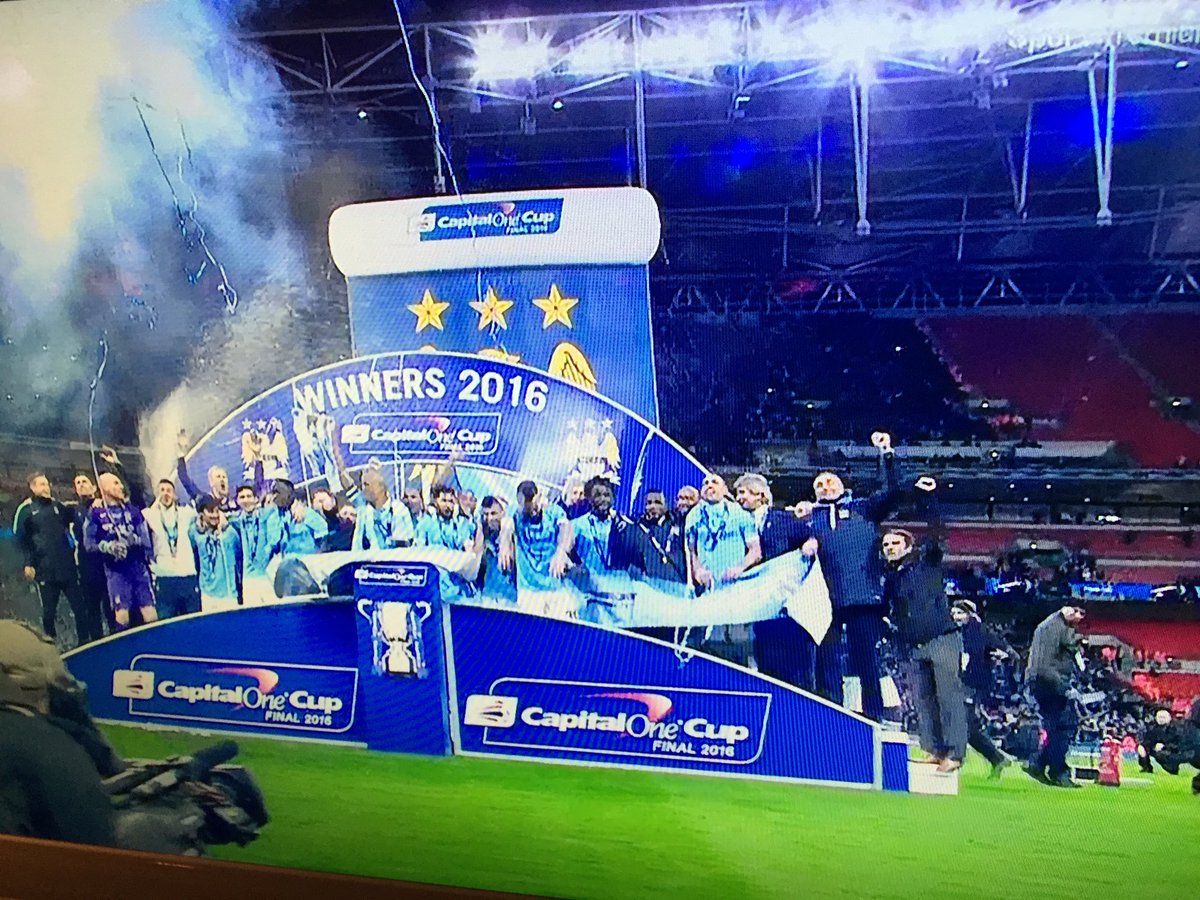 A new trophy to the club! City till I die!