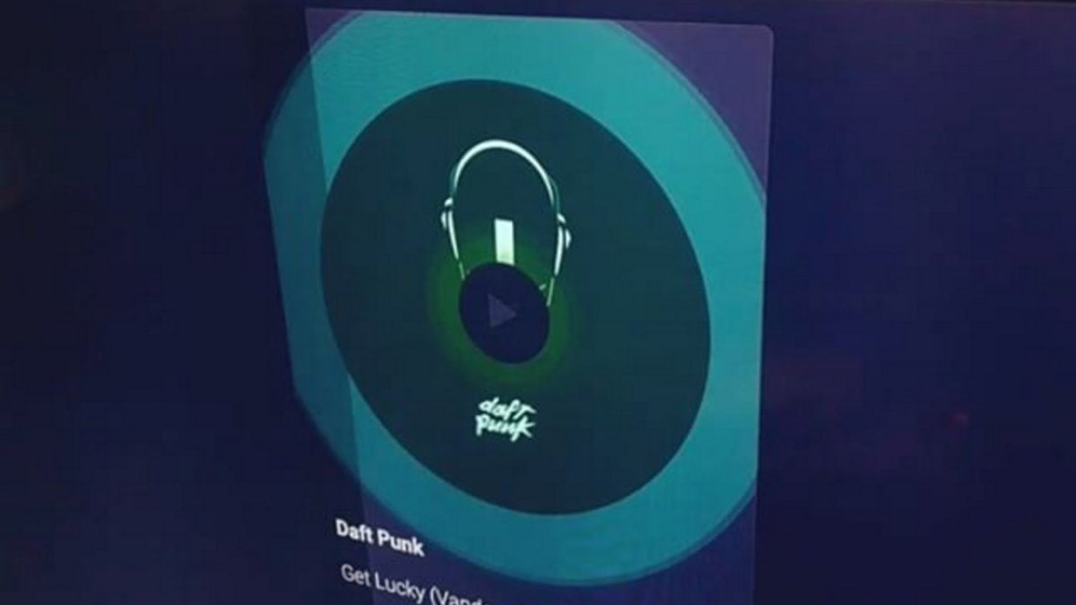 Arti360's tweet image. Weekend CSS Experiment. [WIP] #cssanimation #soundcloudapi #daftpunk #codepen instagram.com/p/BCVcsaquO-I/