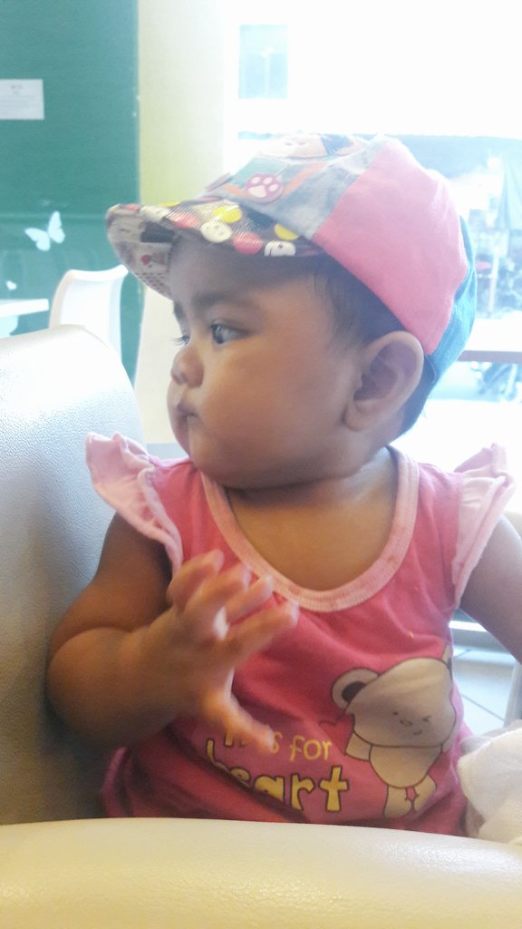 wan azzalea tweet media