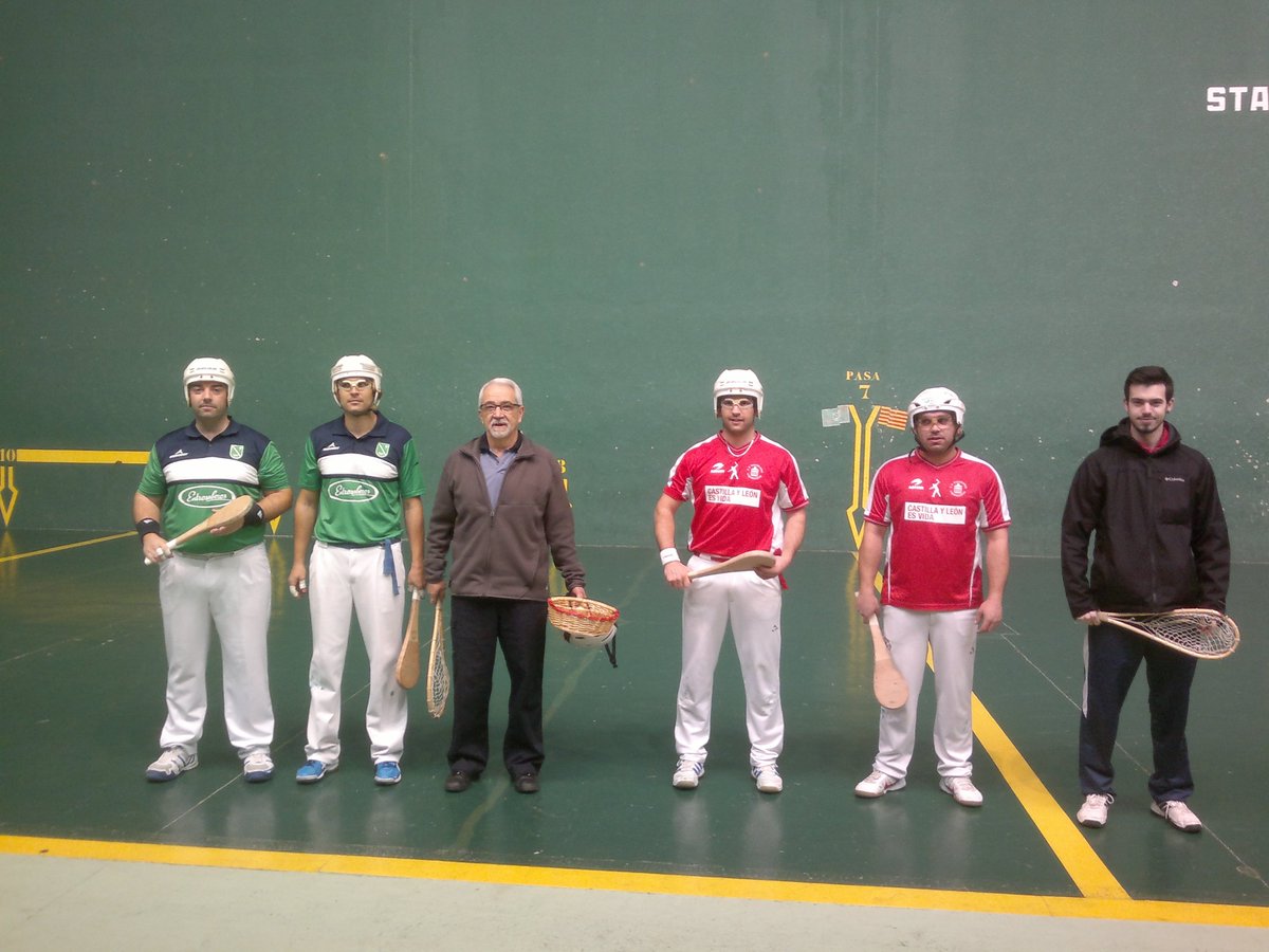 fepelota's tweet photo. Campeonato España Clubes Frontón 36m Herramienta 1ª Div J8 #FEP36 #F36HPD #PelotaVasca #Casablanca #Vallelado https://t.co/QIBPEwPHtm