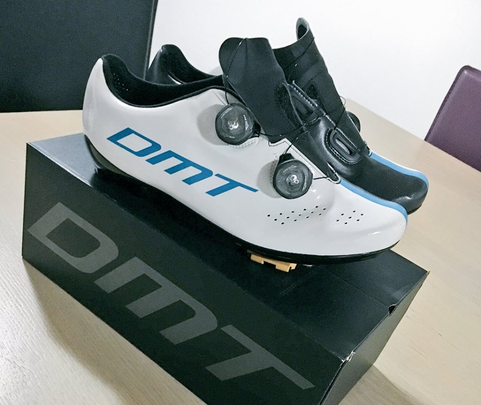 sportmed_es's tweet image. Espectaculares las nuevas :R1 de @diamantdmt del ciclista @eliaviviani.
#DMTtechnology #DMTrevolution