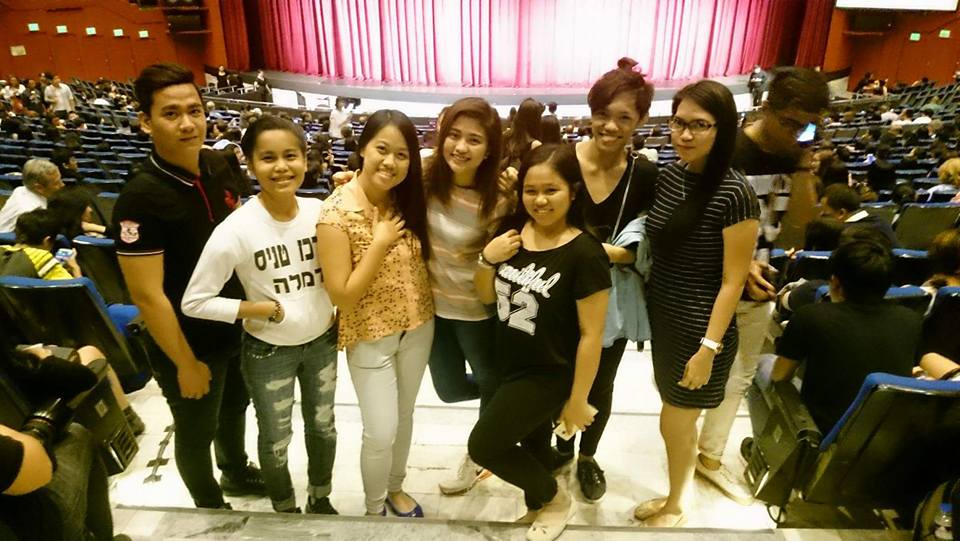 zel_godonghae's tweet image. With mah groupmates. 😁 #AliwTheater #Humanities #KNotes