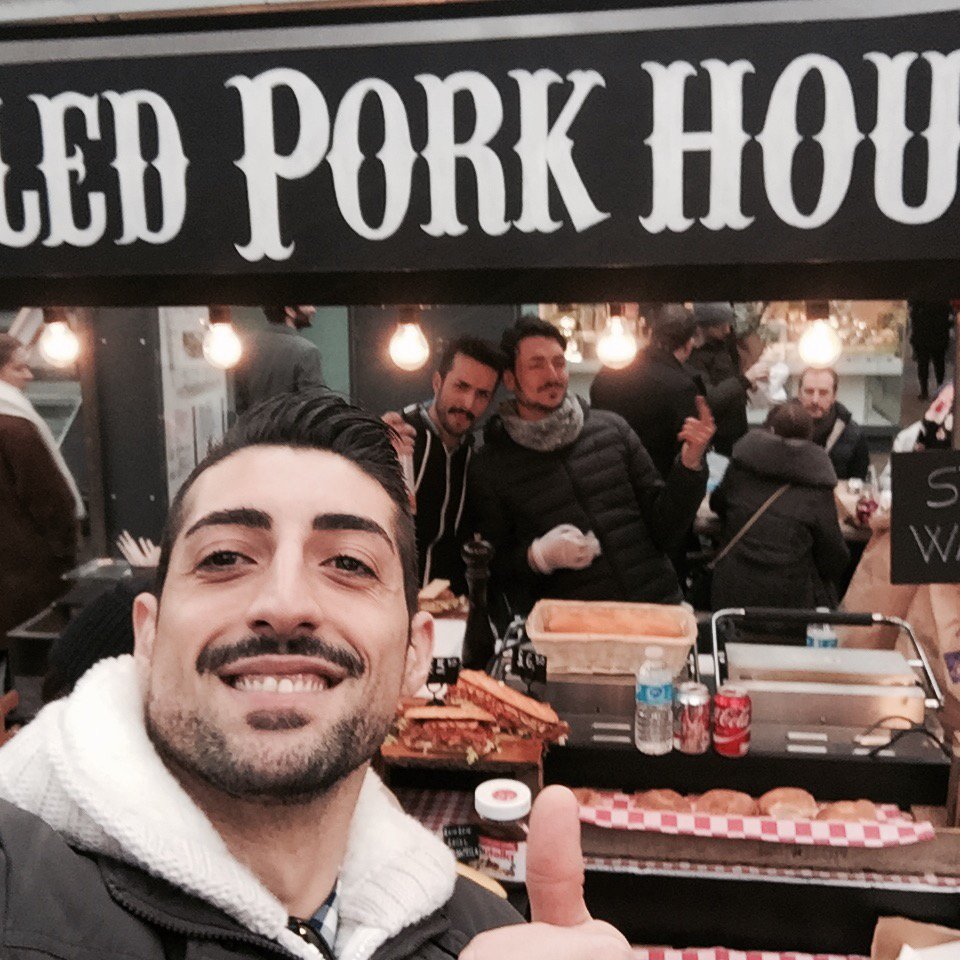 Gianlucacali's tweet photo. Nobody does it better @dirtybagelsuk @oldspitalfields @BBCNews https://t.co/s5SqrfH1t0