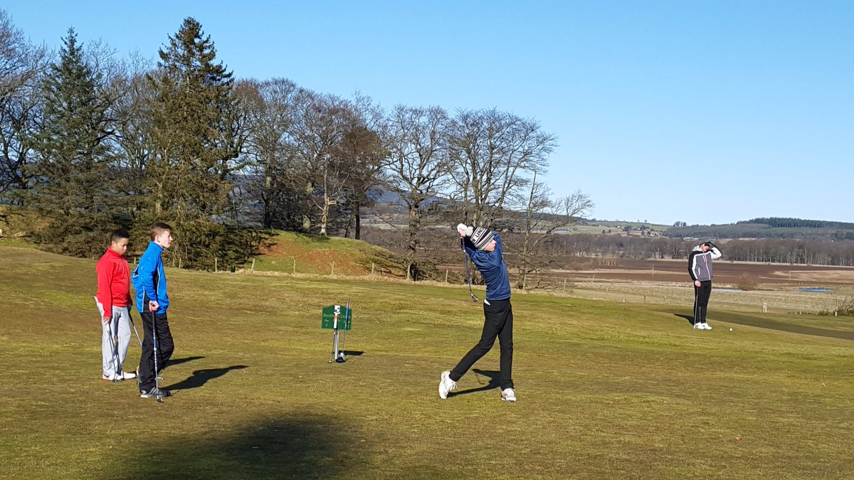 Robbiedog65's tweet photo. Cold start but great @ClubGolfScot DC session @ KemnayGC today #1clubchallenge #clubheadcontrol #pressureputting https://t.co/hd34VSmrf8