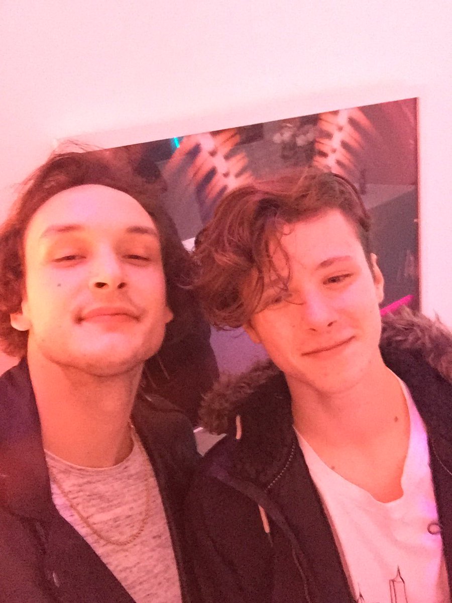 anobrandon's tweet photo. Nothing explains my love for this band @the1975 @Truman_Black https://t.co/HtwF8si4bg