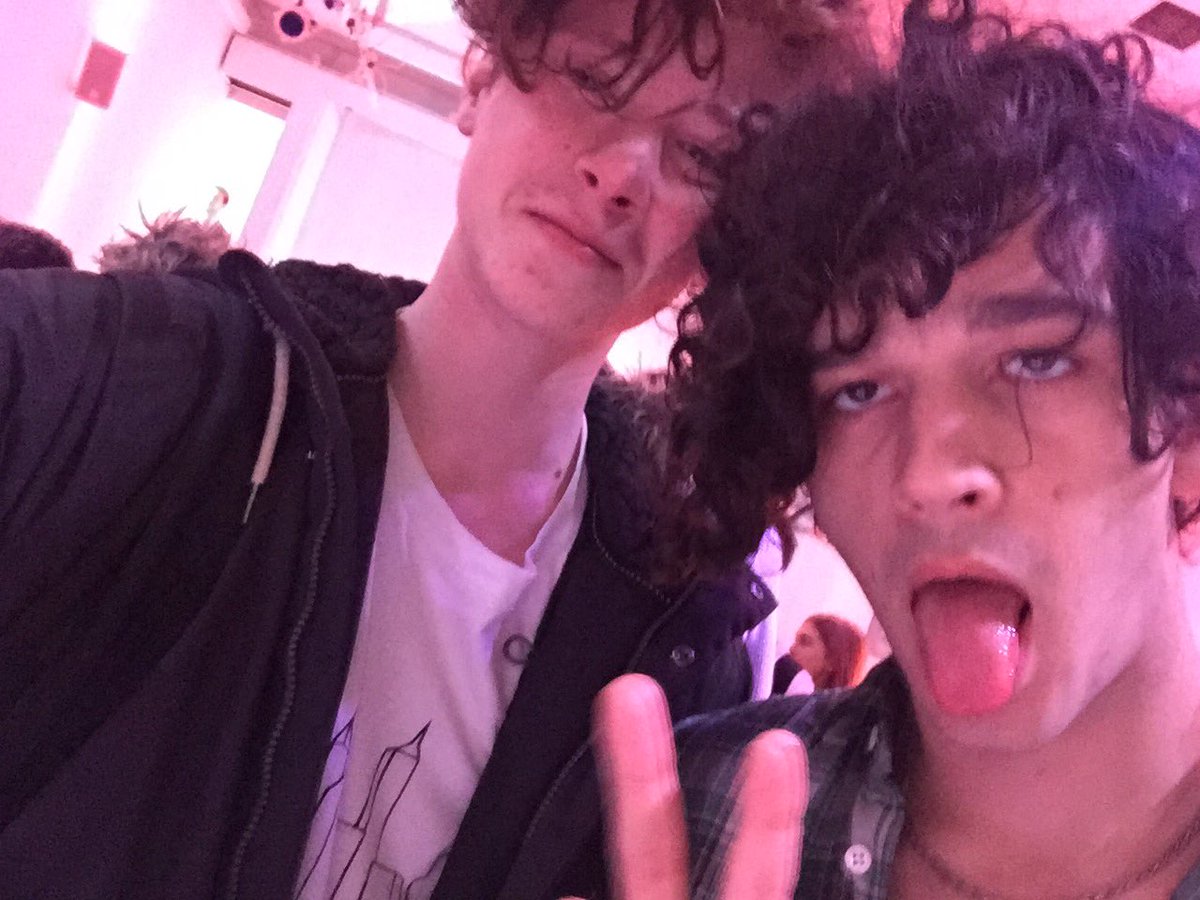 anobrandon's tweet photo. Nothing explains my love for this band @the1975 @Truman_Black https://t.co/HtwF8si4bg