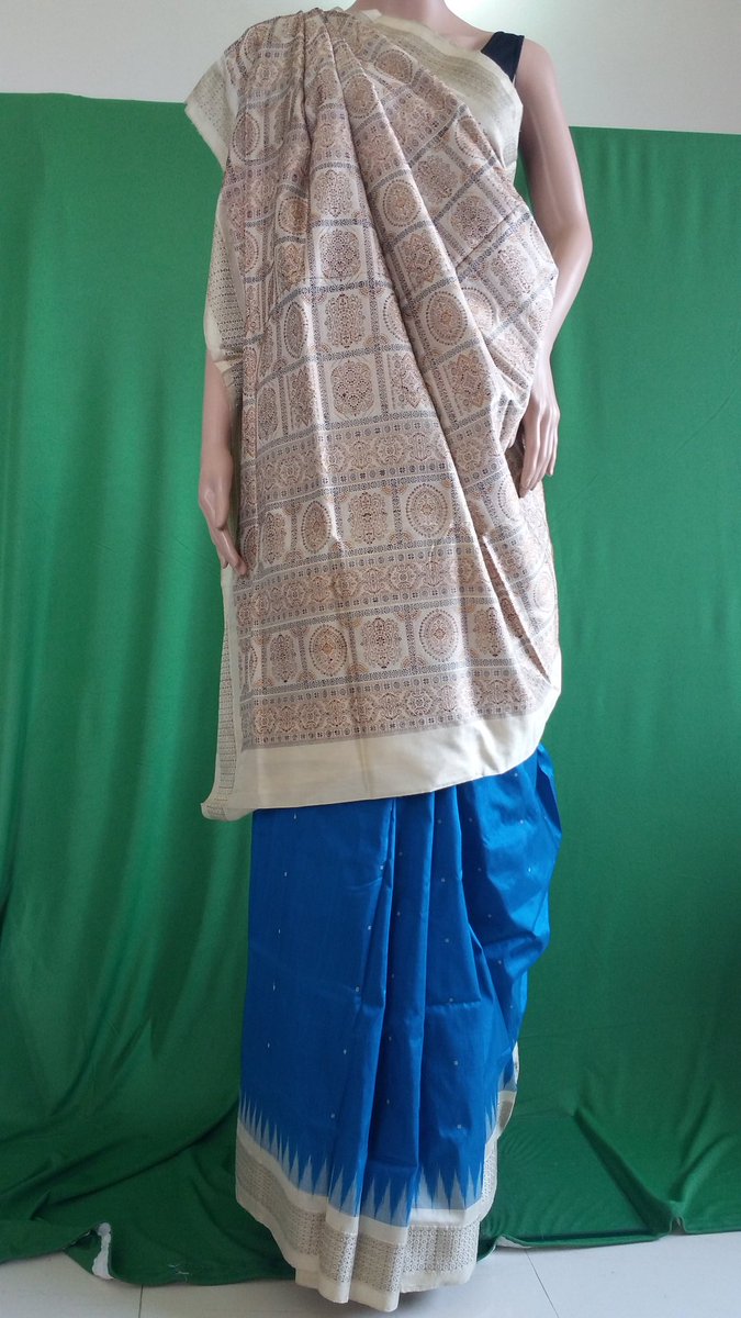Sankha_odisha's tweet photo. It takes a #weaver of #sambalpuri #fabric 7 days to weave 9 yards! The result is stunning. Here is a #silksaree https://t.co/swZ5WZ69i6
